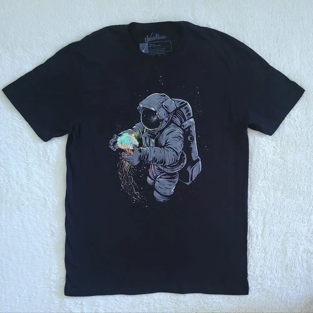 Threadless Astronaut🧑‍🚀 Graphic Tee👕 - NWOT